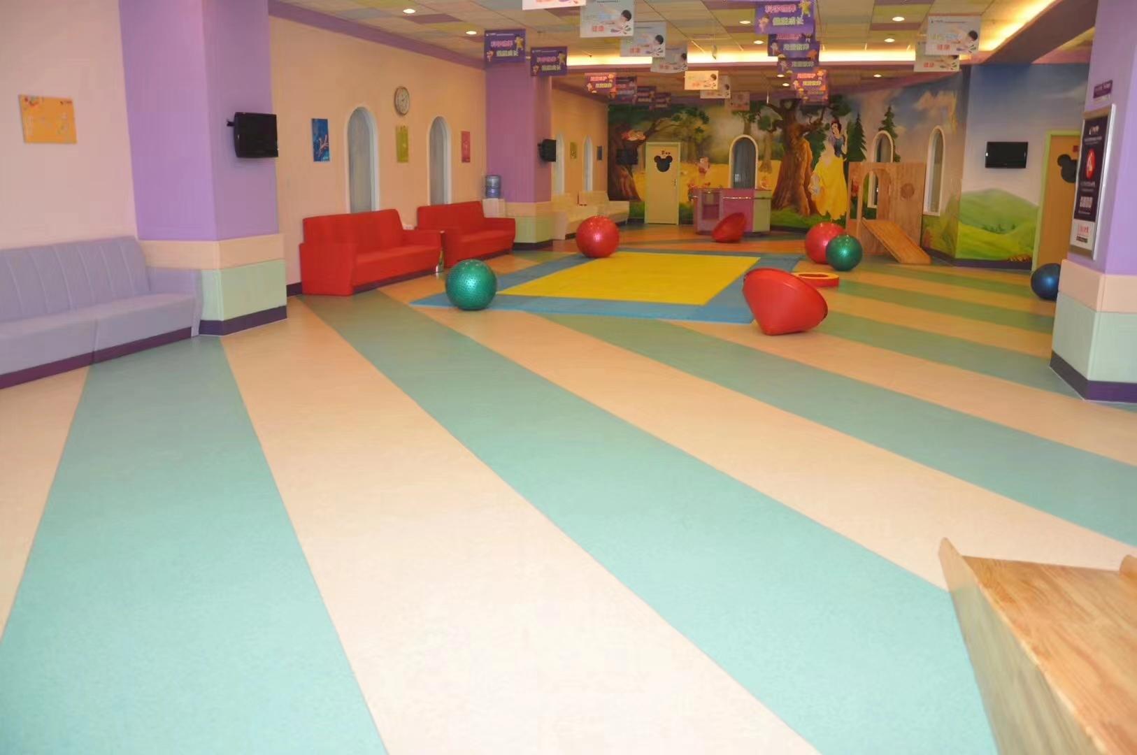 PVC地板施工难点工艺控制